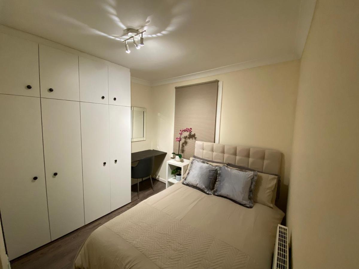 לונדון Private Rooms In Excellent Family House ,Zone 2 מראה חיצוני תמונה