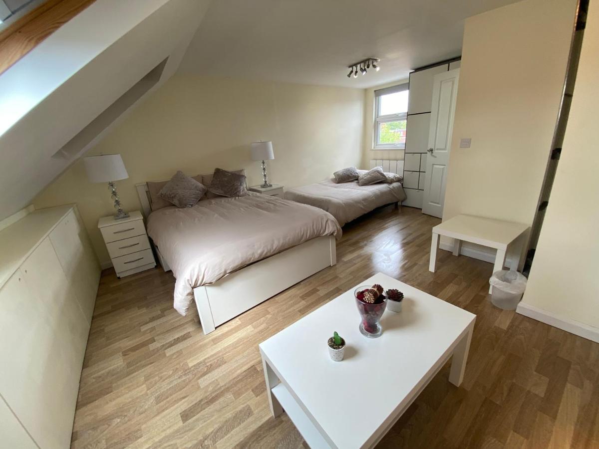 לונדון Private Rooms In Excellent Family House ,Zone 2 מראה חיצוני תמונה